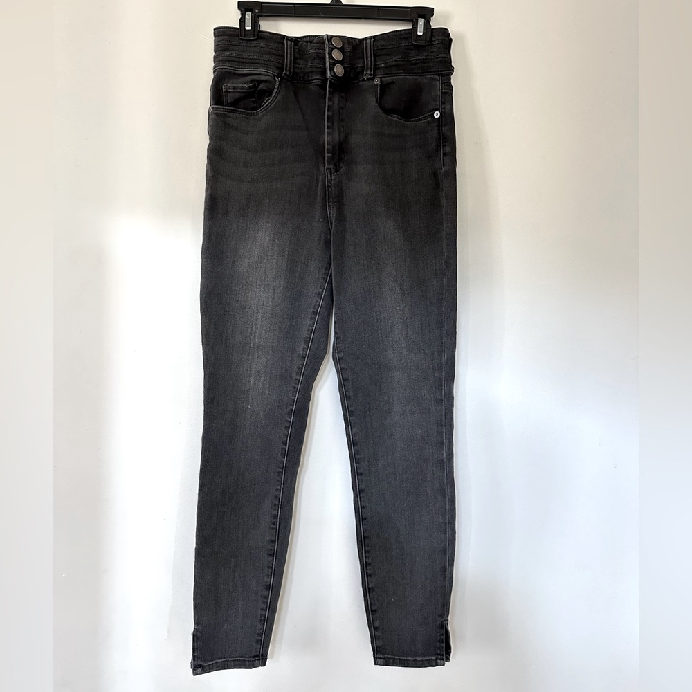 🧡 $5 Closet Sale! Blank NYC Designer Jeans Snap Fly Detail 29